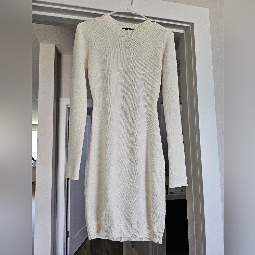 Lulus white long-sleeved white knit dress, size small